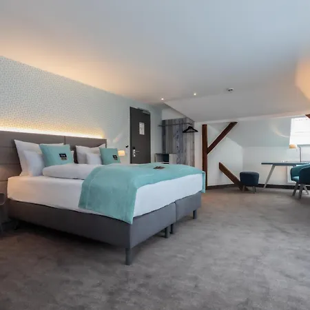 H+ Otel 4*