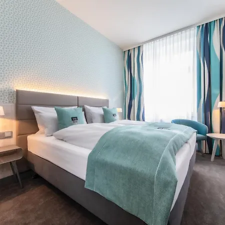 H+ Hotel 4*