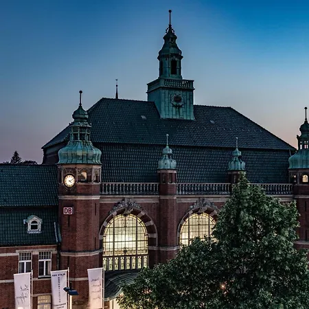 吕贝克h + 吕贝克