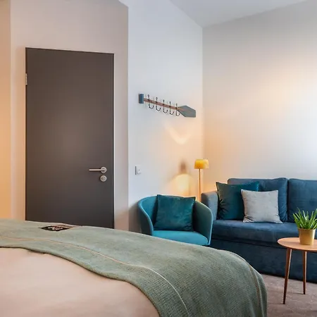 Otel H+ 4*