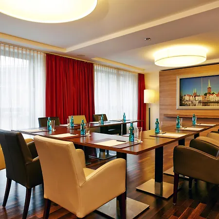H+ Hotel